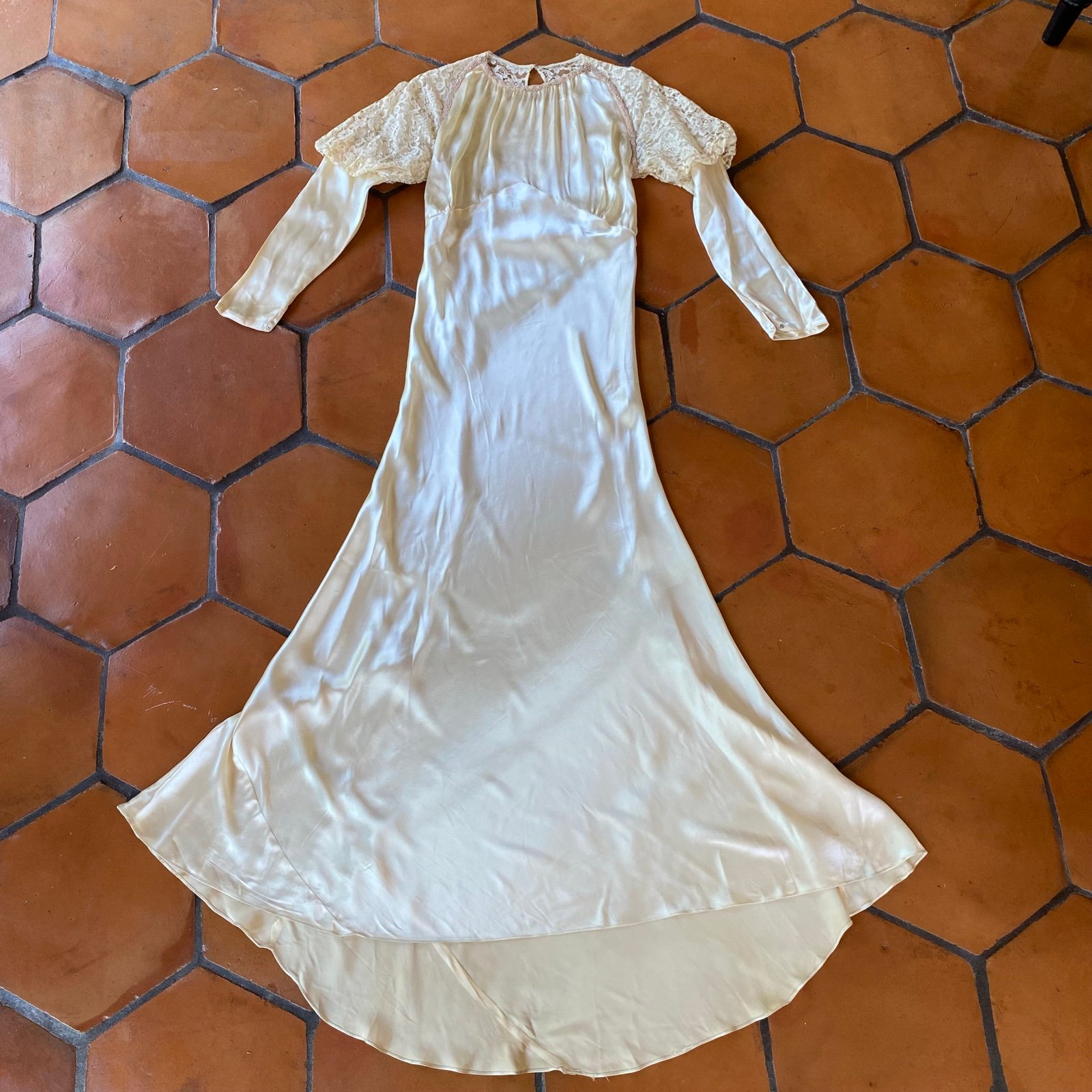 Antique National Recovery Act Label 1930s Wedding Gown Silk Lace NRA blue eagle
