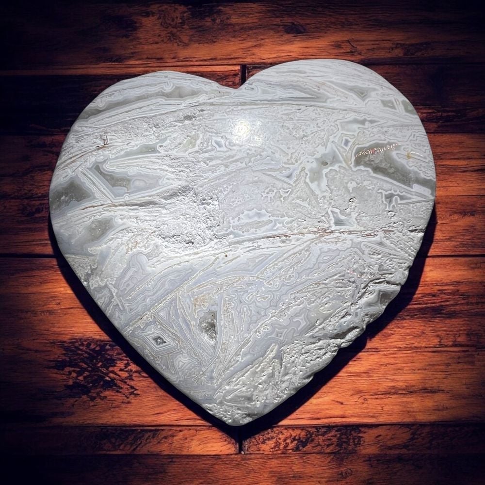 Mexican White Lace Agate Druzy Heart Carving (14)