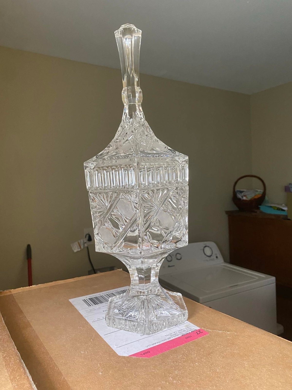 Vintage candy dish crystal with top