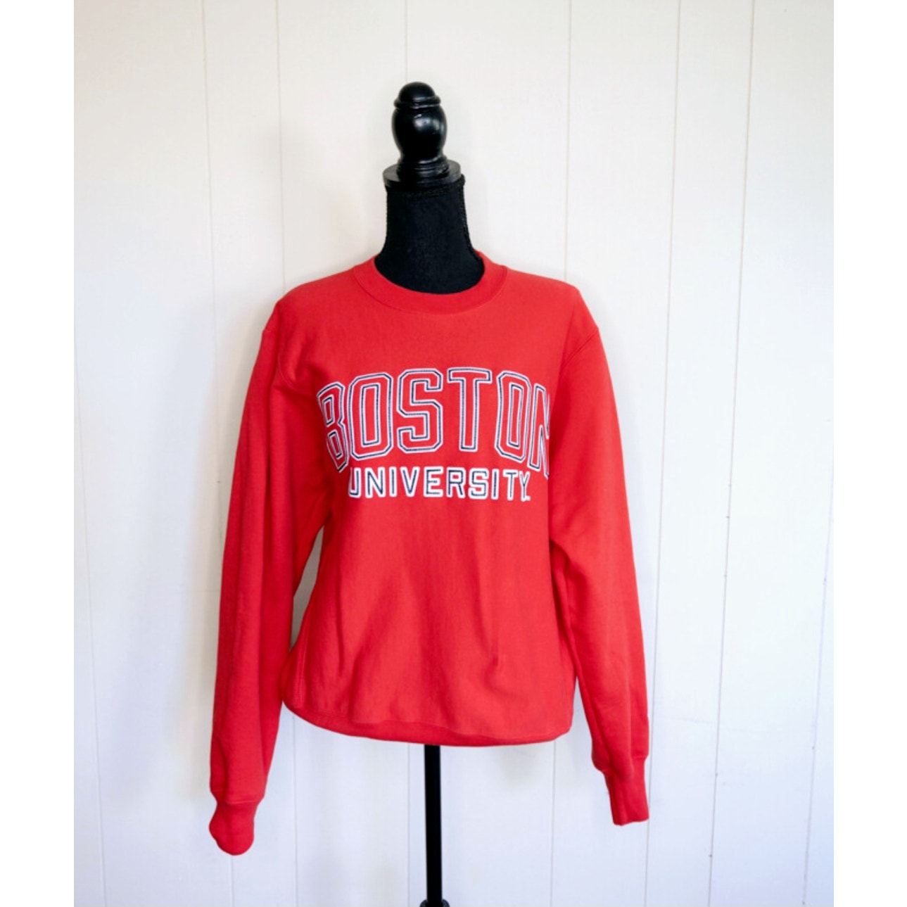Champion Embroidery Raised Boston University Sweetheart Size Small Reverse Weave