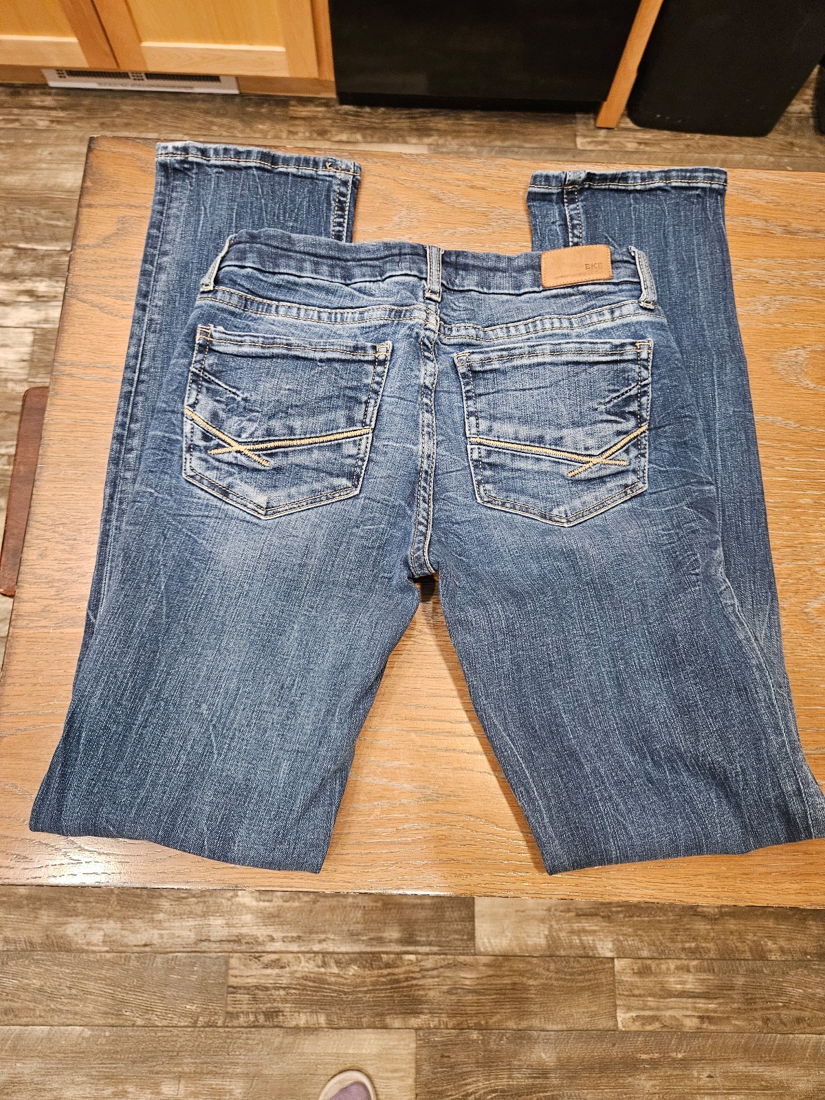 BKE stella 28x32 straight leg low rise jeans