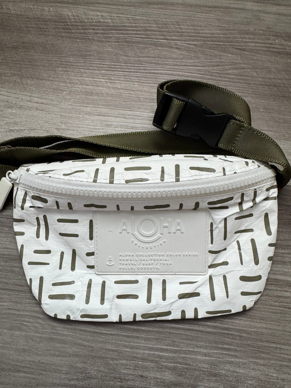 Aloha Collection Rattan Mini Hip Pack