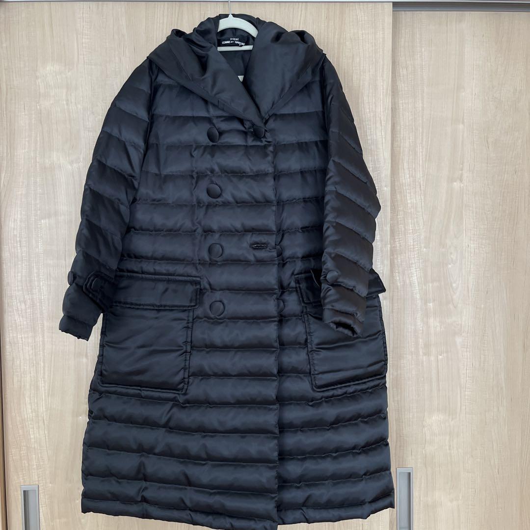 Black Down Coat, tricot COMME des GARCONS