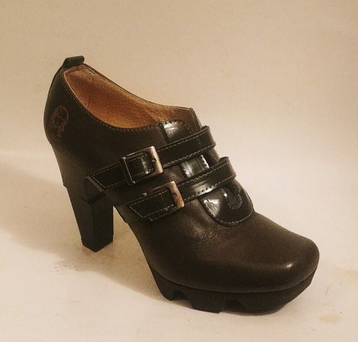 Like Smug by Prophecy sz 6.5 /37 Gray Leather Bootie Heels Shoes Portugal