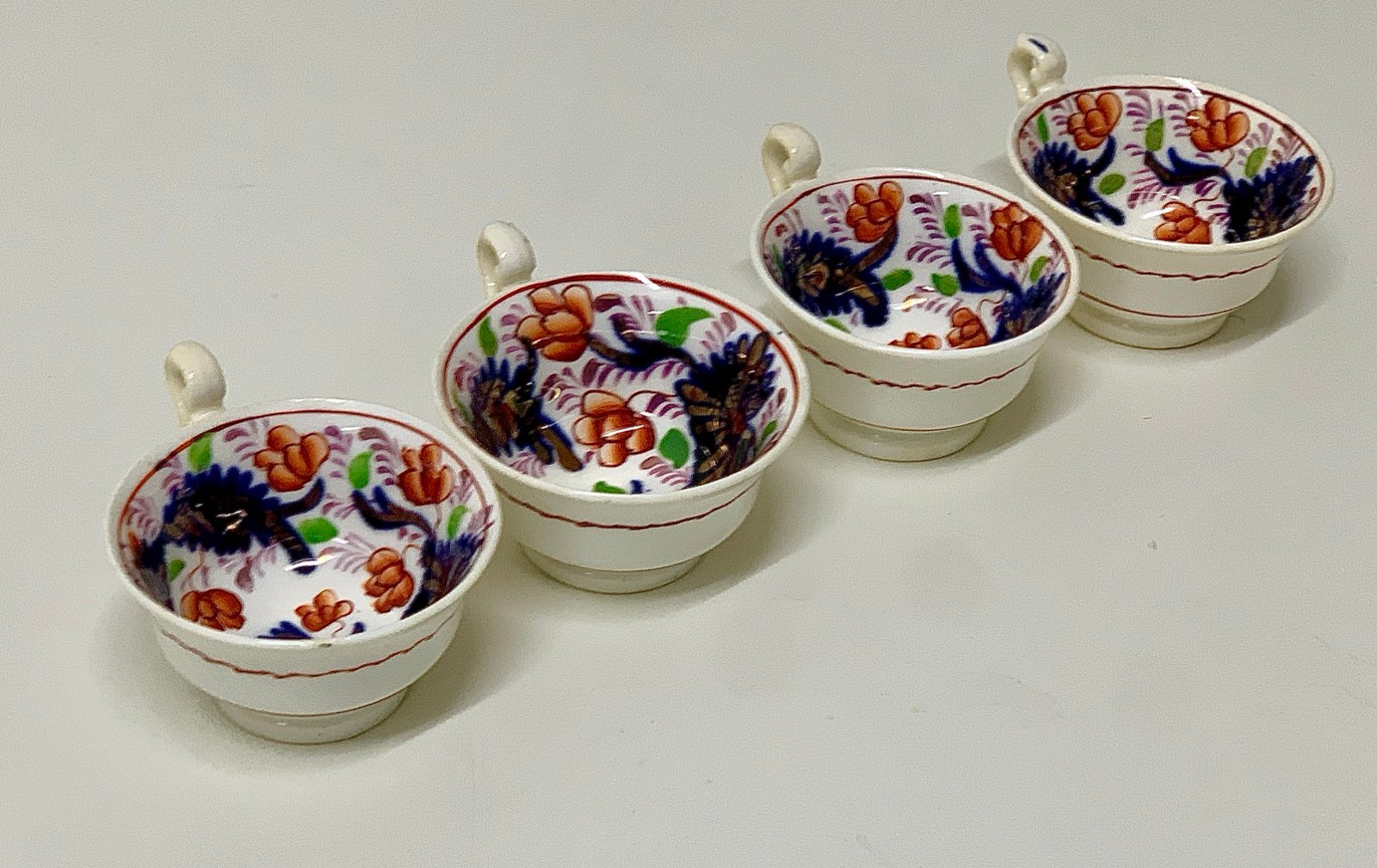 19th Century Antique Gaudy Welsh Grape Pattern (lot of 4) Miniature Cups