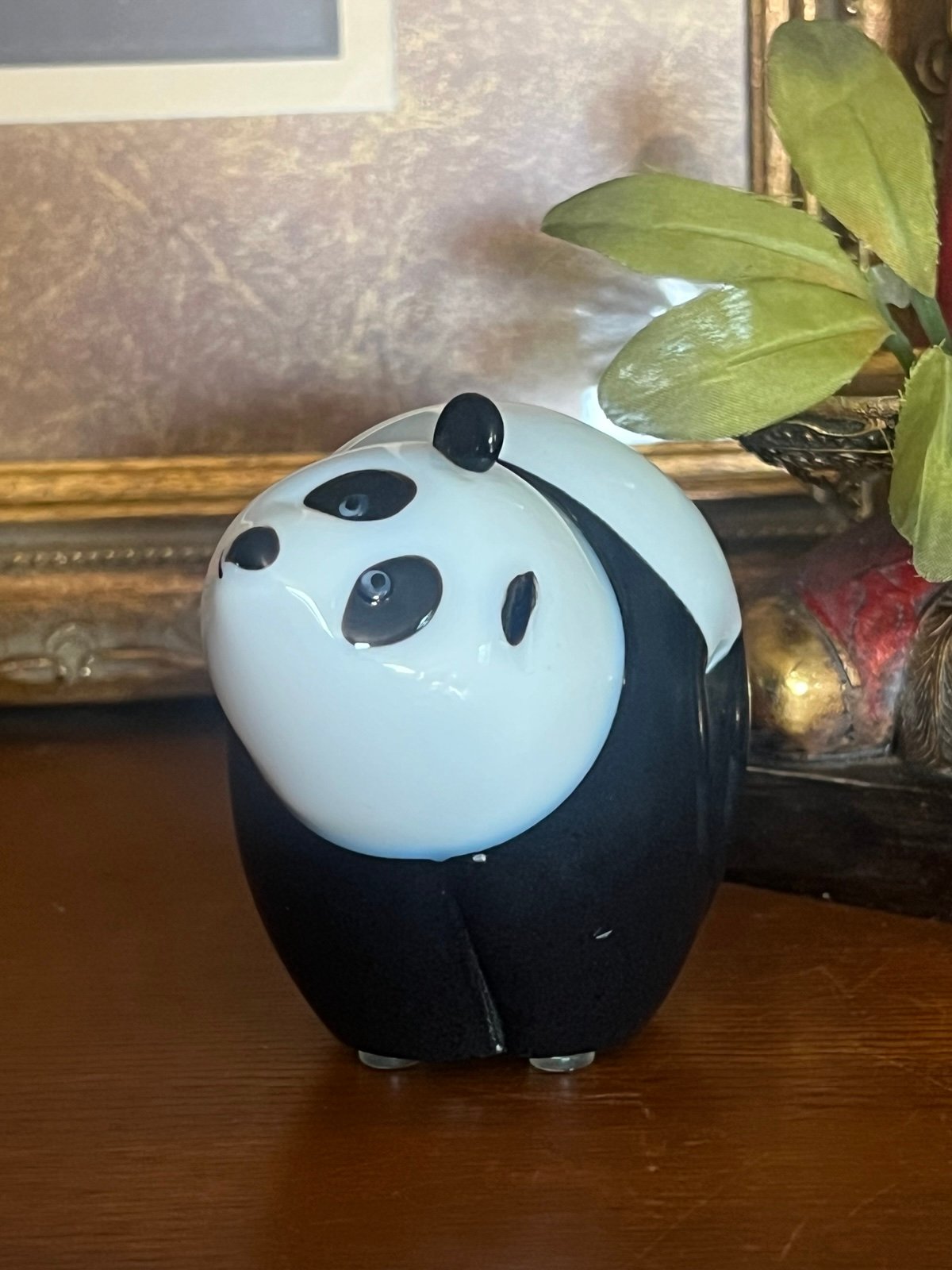 VINTAGE ORIENT & FLUME - Art Glass Panda Sculpture with original tag and signed.