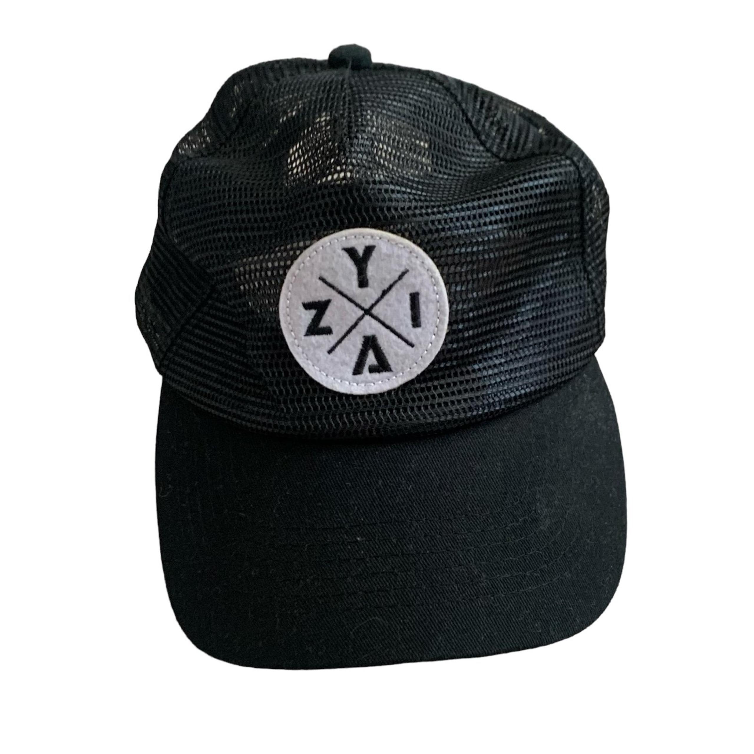 ZYIA Black Unisex Trucker Hat