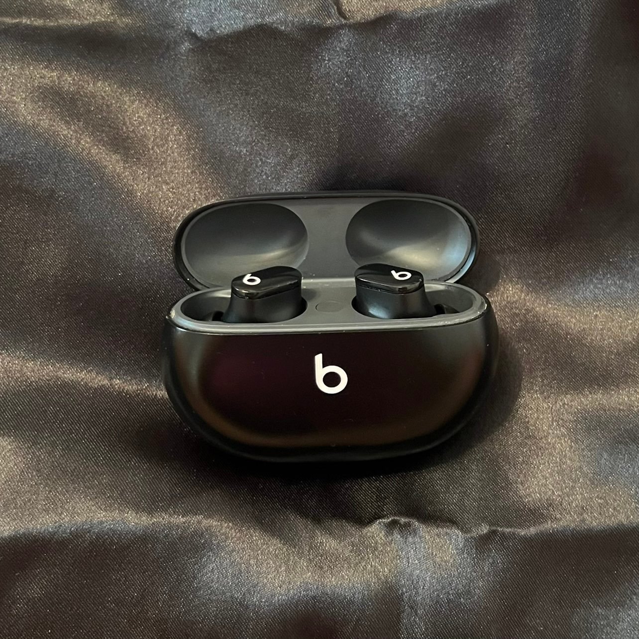 Beats Studio Buds
