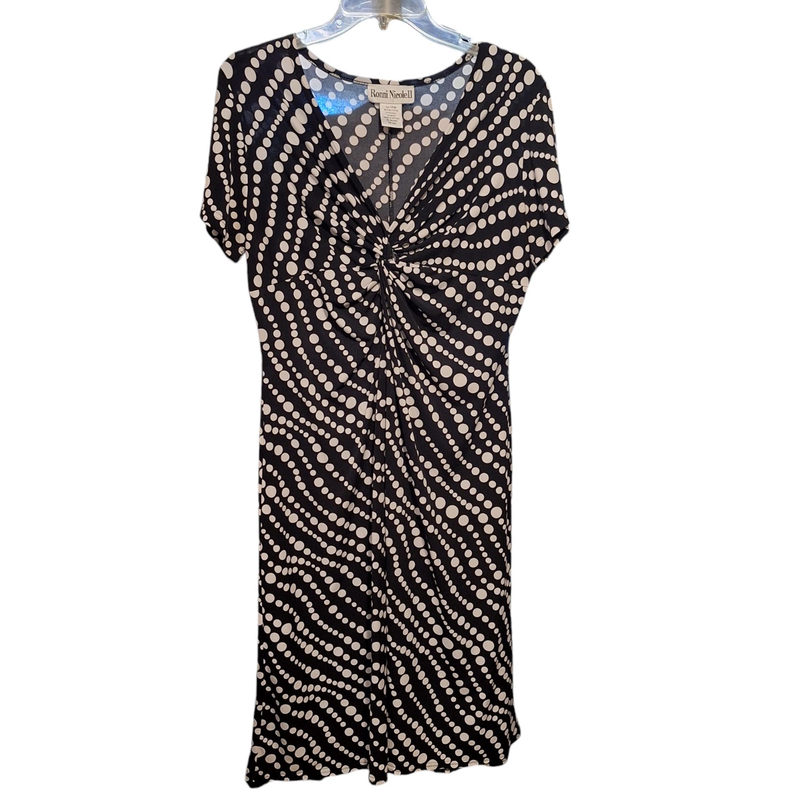 Ronnie Nicole II Knee Length Dress USED Black/White V-Neck Size 14W