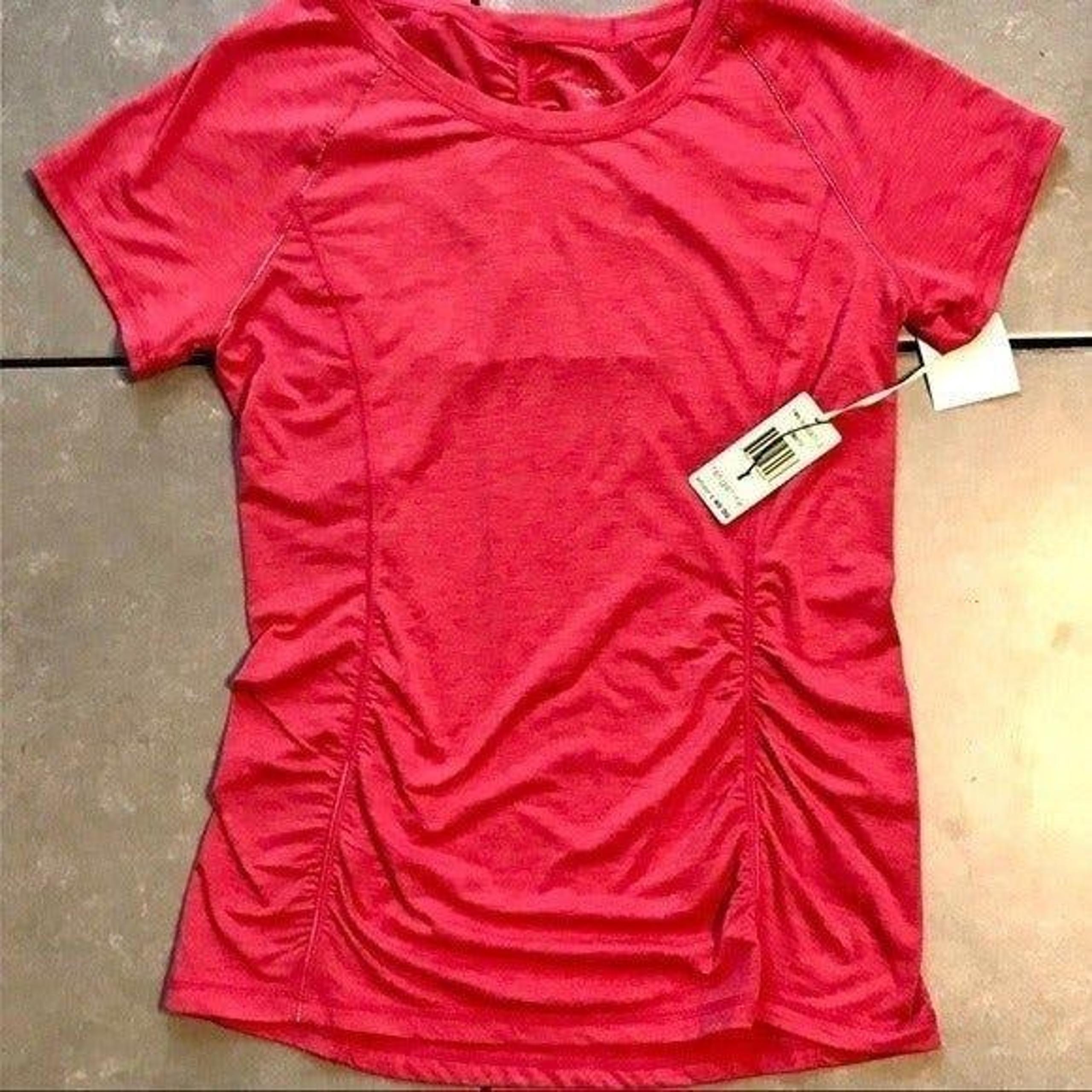 Red Tangerine Exercise Shirt Women's Size Small 13