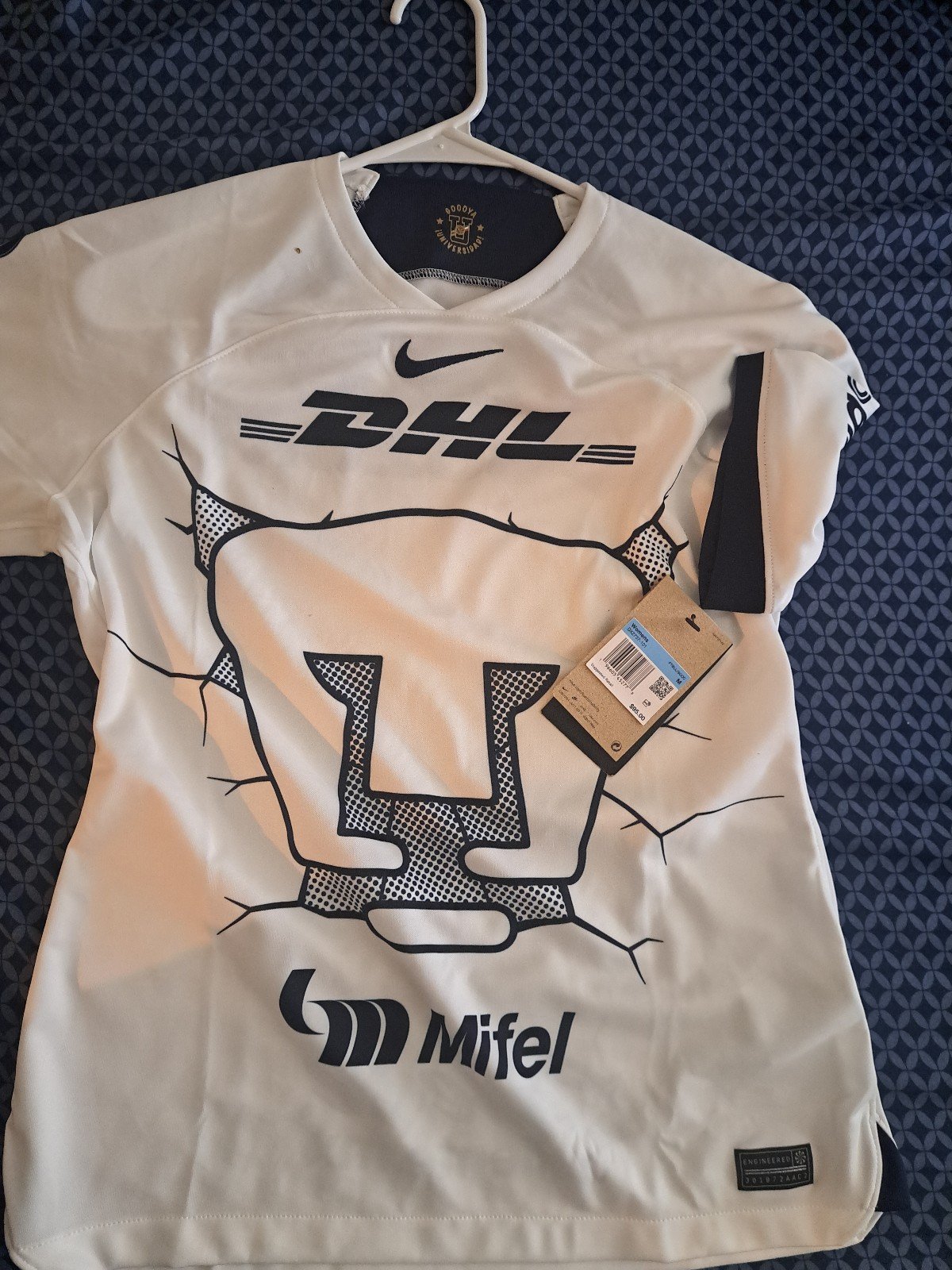 Pumas Nike jersey woman medium