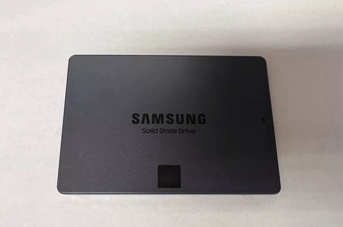 Samsung 870 QVO 8TB SATA III 2.5 Internal SSD MZ-77Q8T0