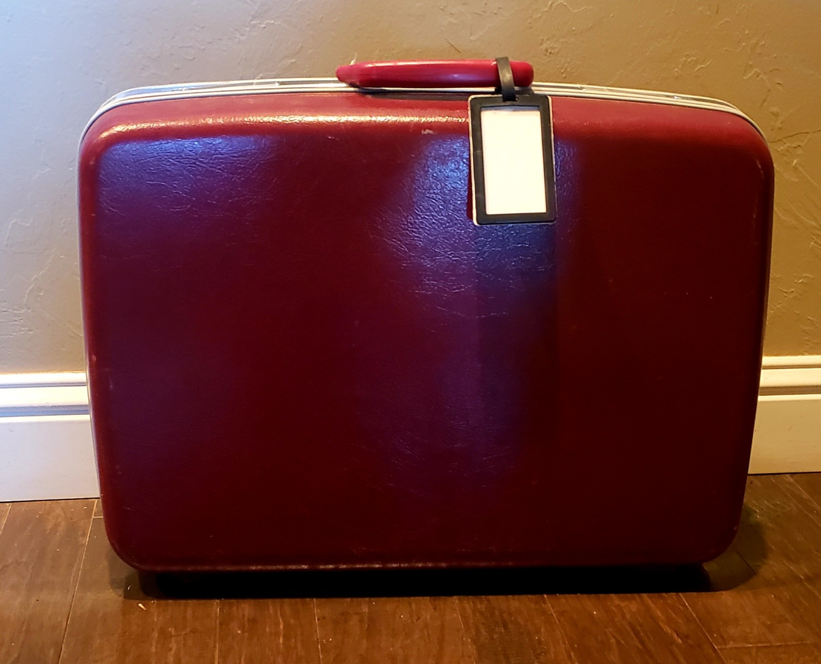 Samsonite Red Hardshell Suitcase