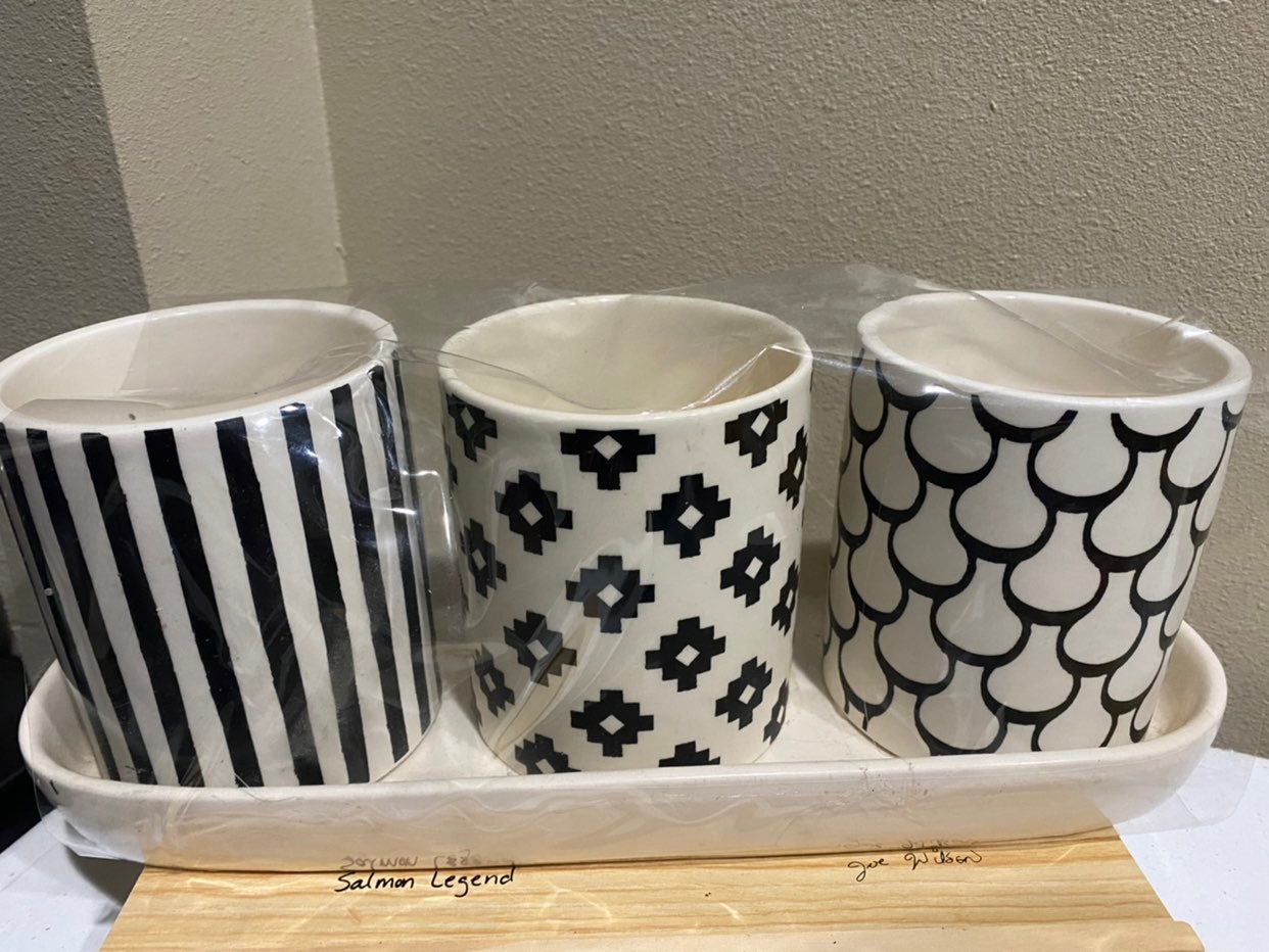 Magenta 4pc planter set