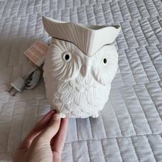 Scentsy Whoot the White Owl Full Size Wax Warmer