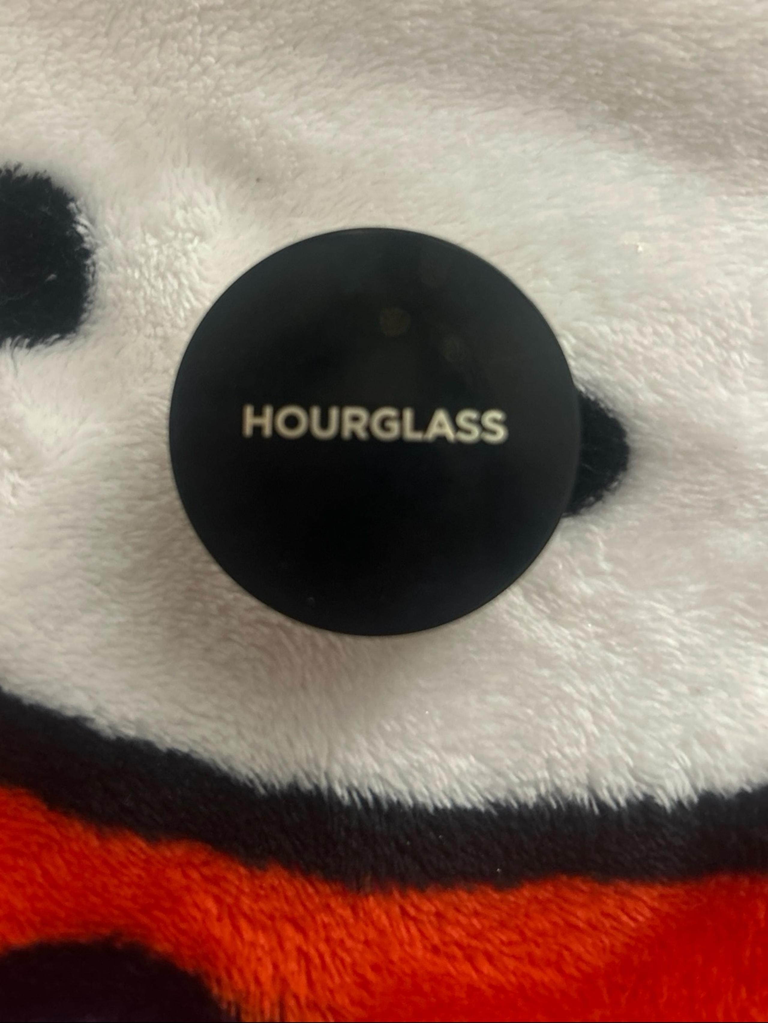 Hourglass mini powder