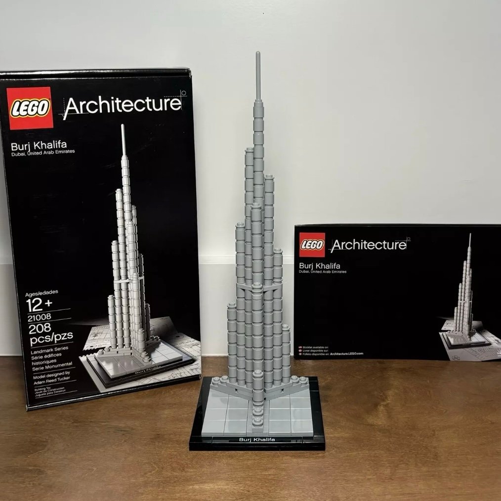 LEGO Architecture Burj Khalifa (21008) - COMPLETE with Box & Manual