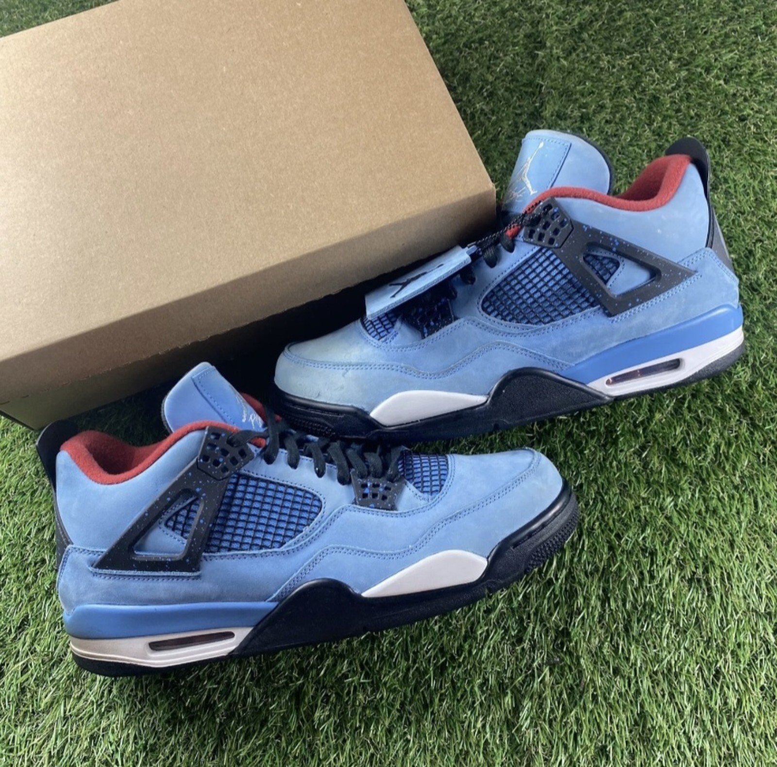Air Jordan 4