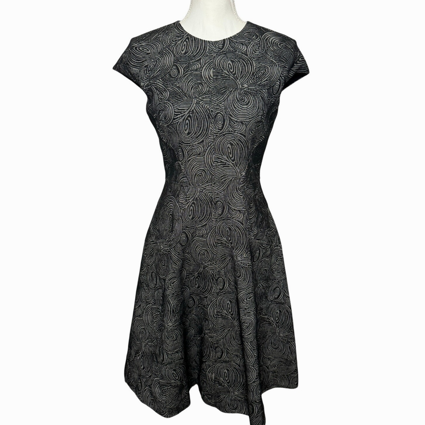 Lela Rose Fit & Flare Dress Size 8 Black Textured Swirl Print Cap Sleeve Elegant