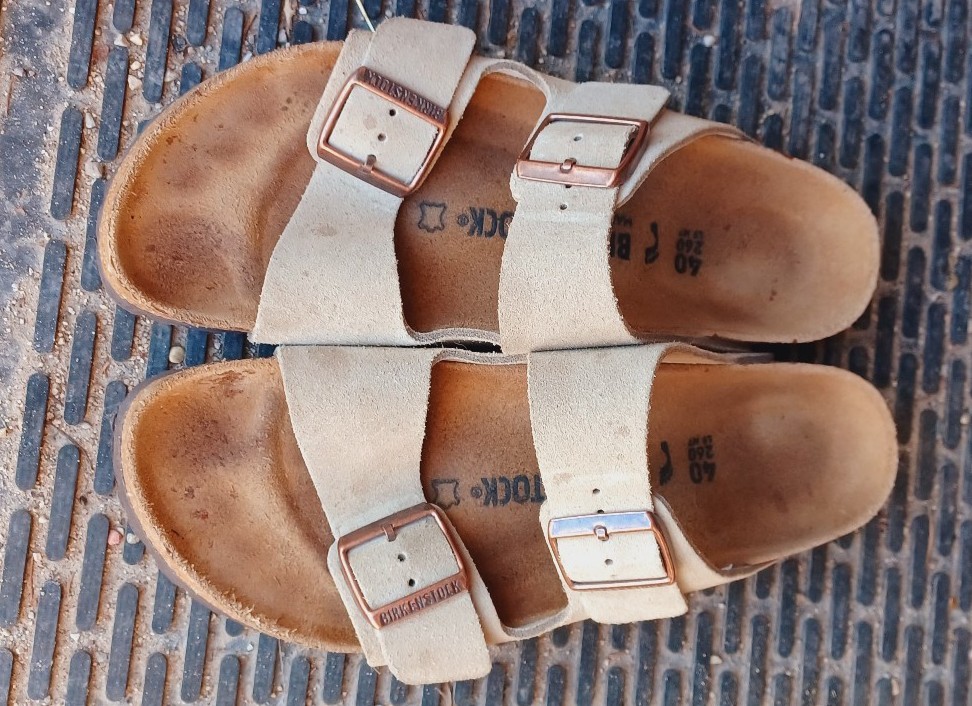Birkenstock Arizona Suede Leather Taupe 40 / 9.5 Narrow Regular Sole