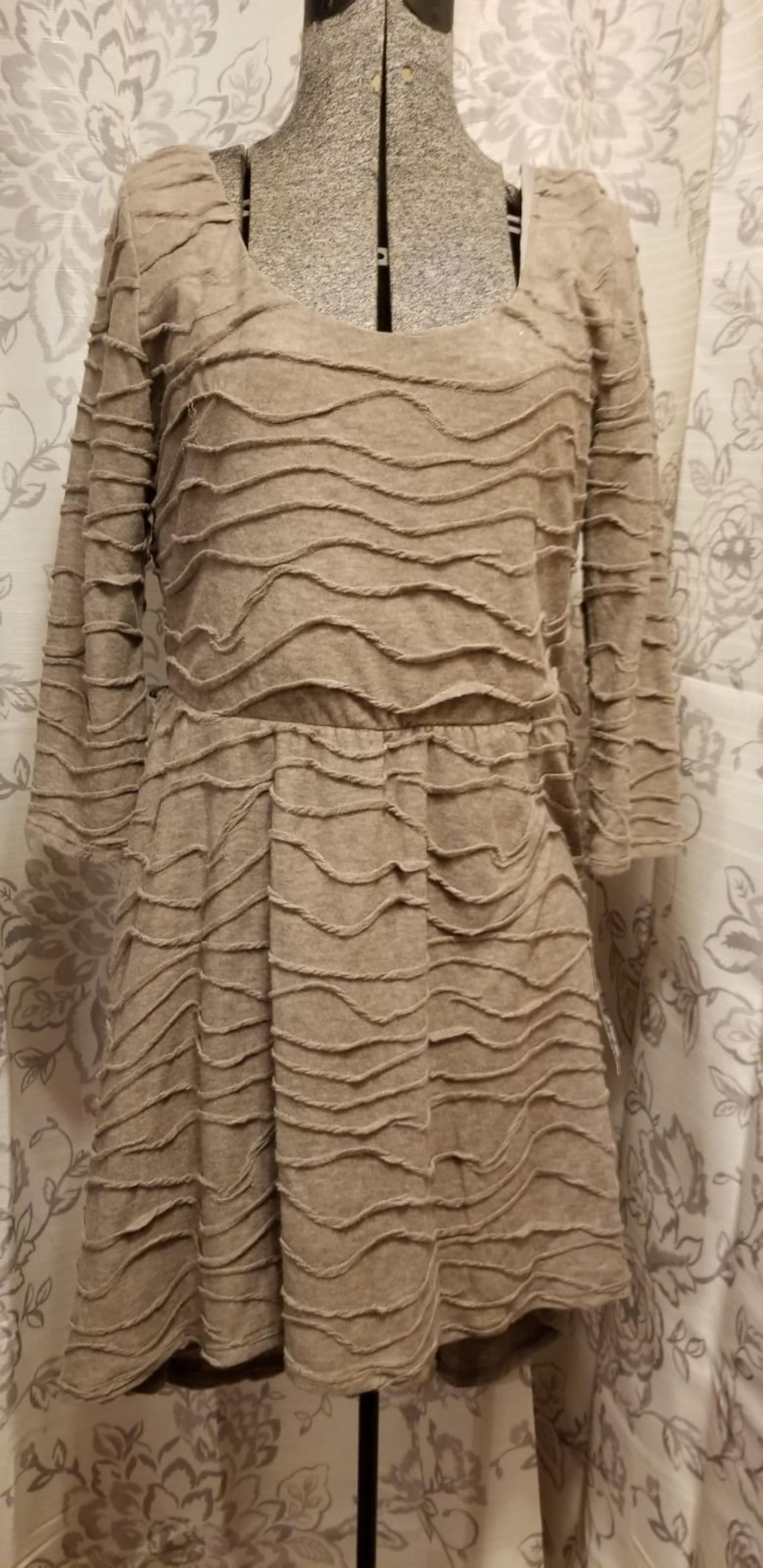 Trixxie mocha dress.