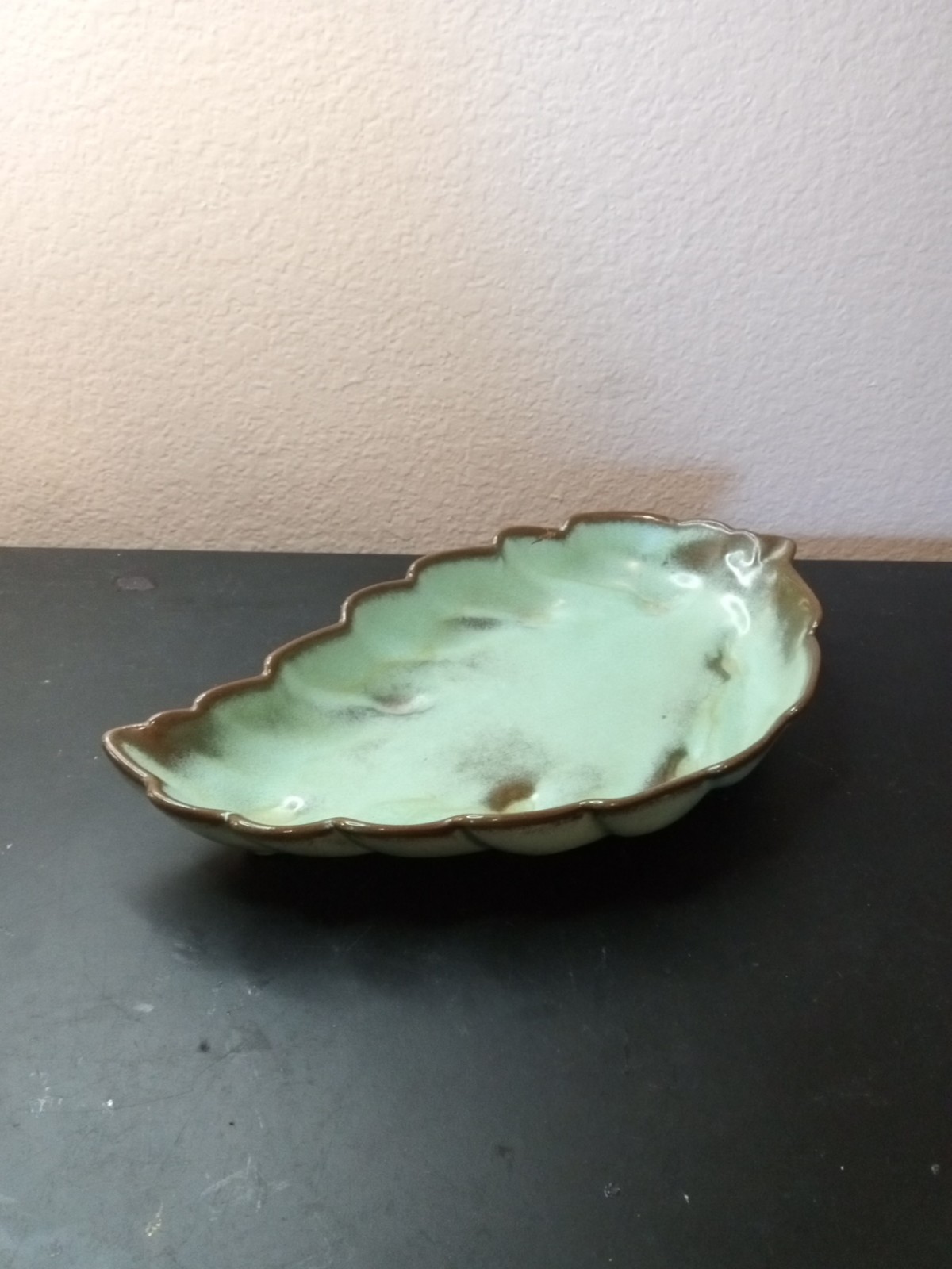 GORGEOUS VTG Frankoma Green Glaze 12 Leaf Bowl