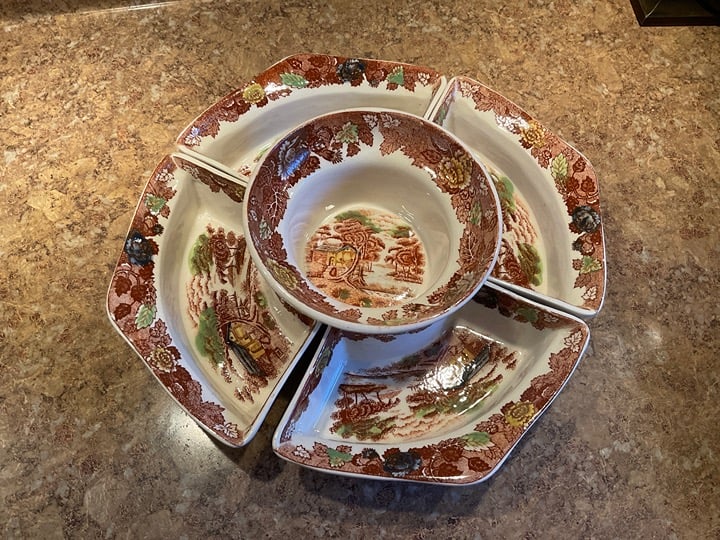 Vintage Nasco Mountain Woodland Serving Set