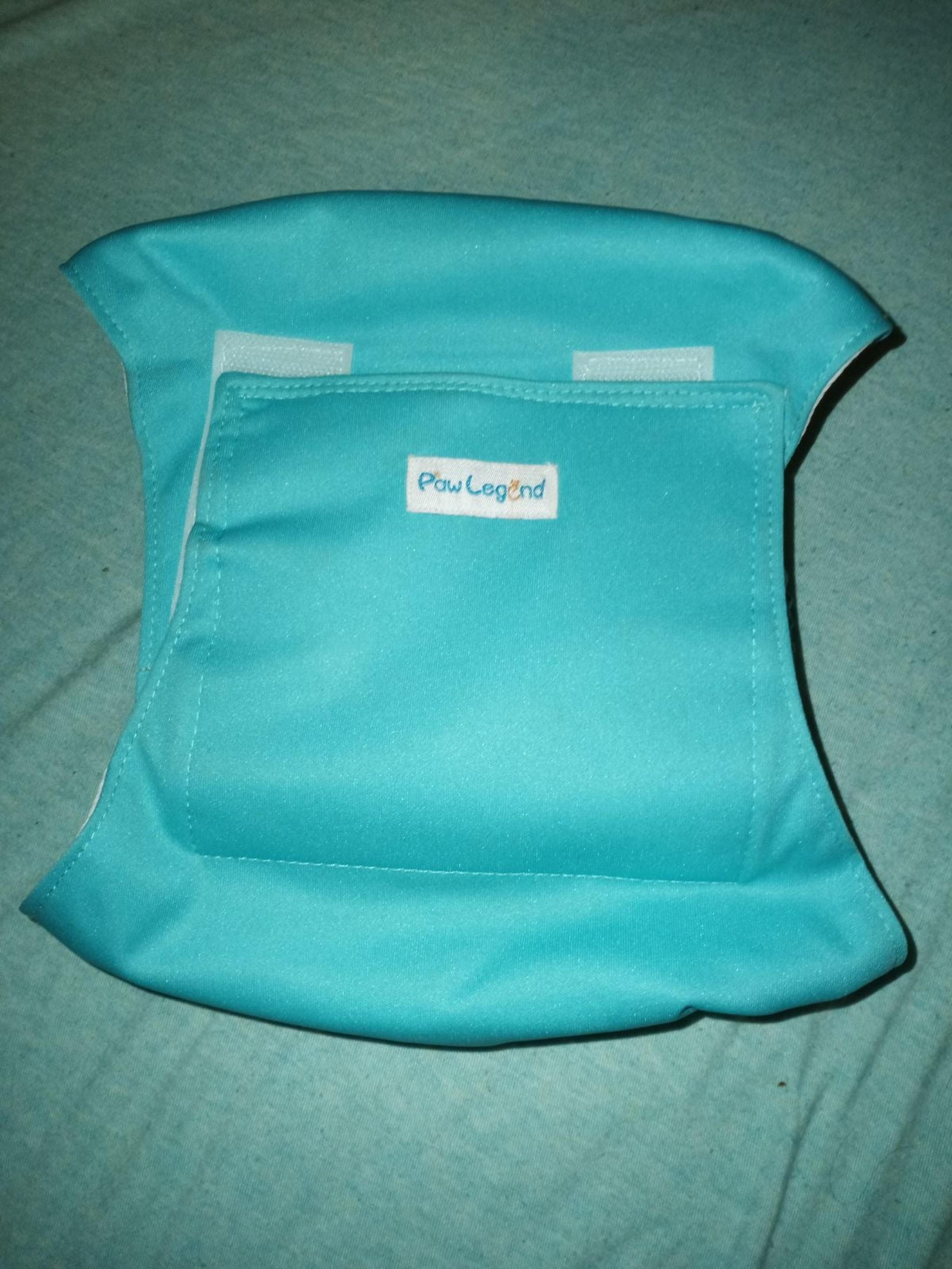 BN LRG MALE DOG WRAP