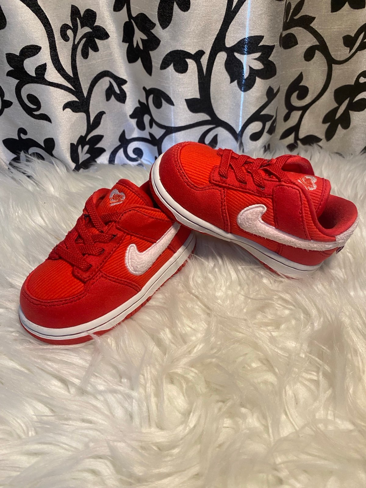 Nike Toddler's Dunk Low TD Sneakers Valentine's Day 2024 FZ3551-612 US:6c