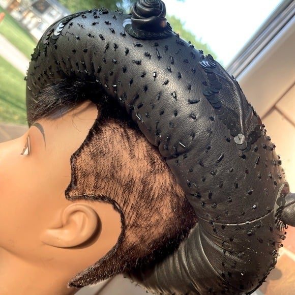Halo hat