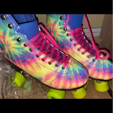 Catching Wind cosmic Tie Dye Roller Skates 9