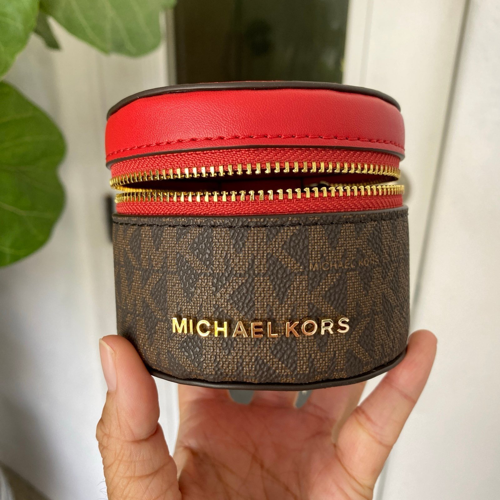 Limited‼️ Michael Kors jewelry box in red