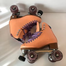 moxi roller skates