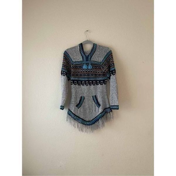 Vintage alpaca hoodie with fringe size medium
