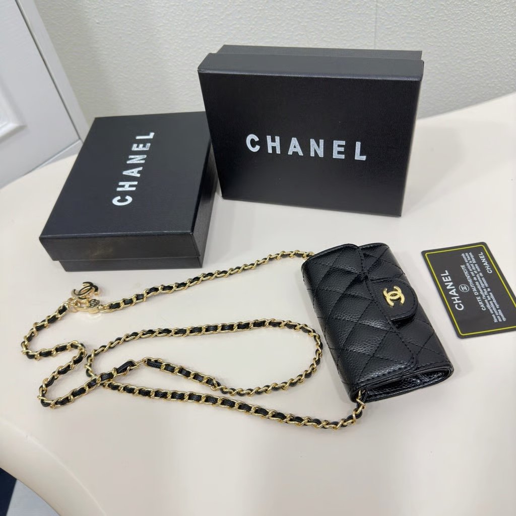A new-age purse