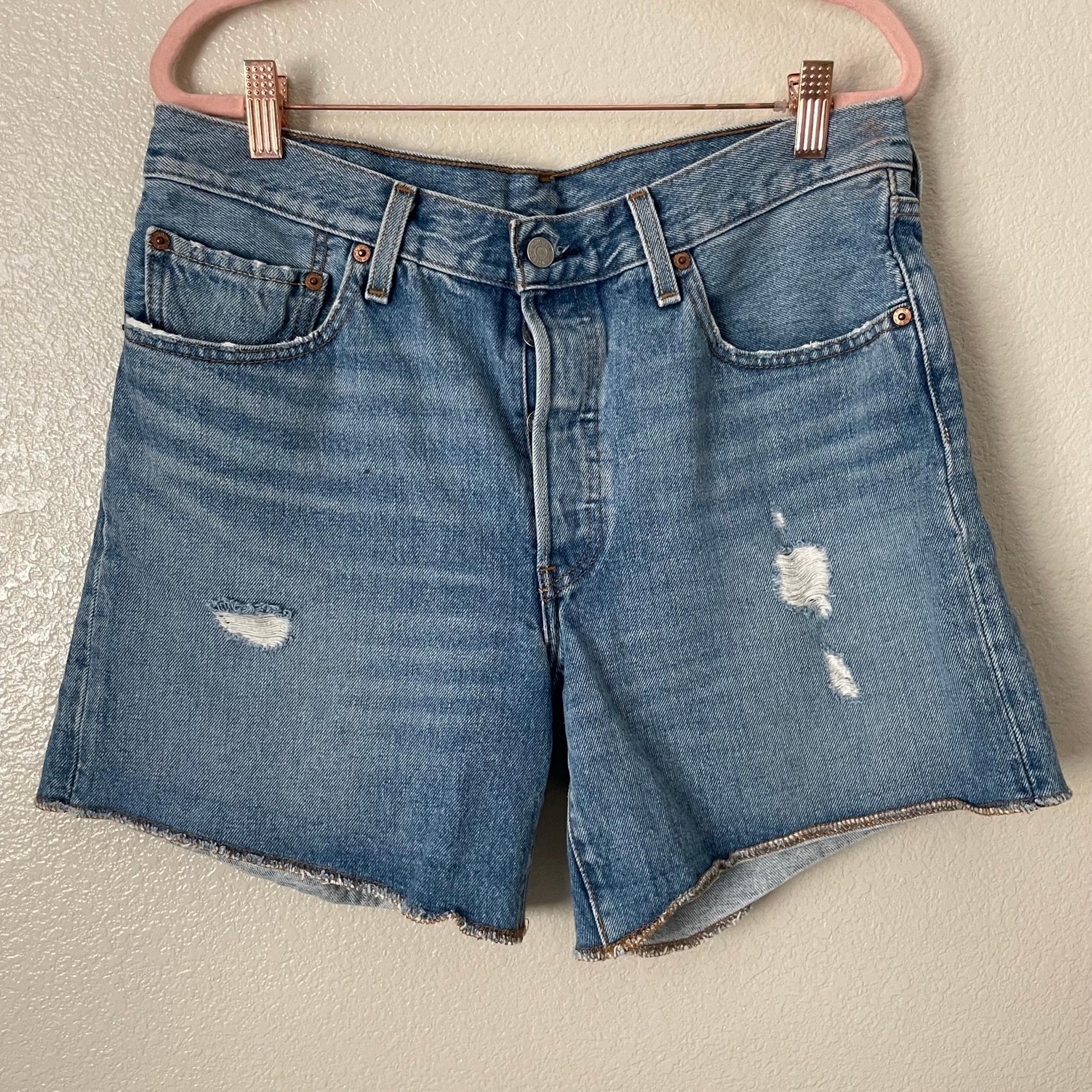 Levis Shorts Womens Size 30 Blue 501 Denim Cotton Cut Off Distressed Grunge