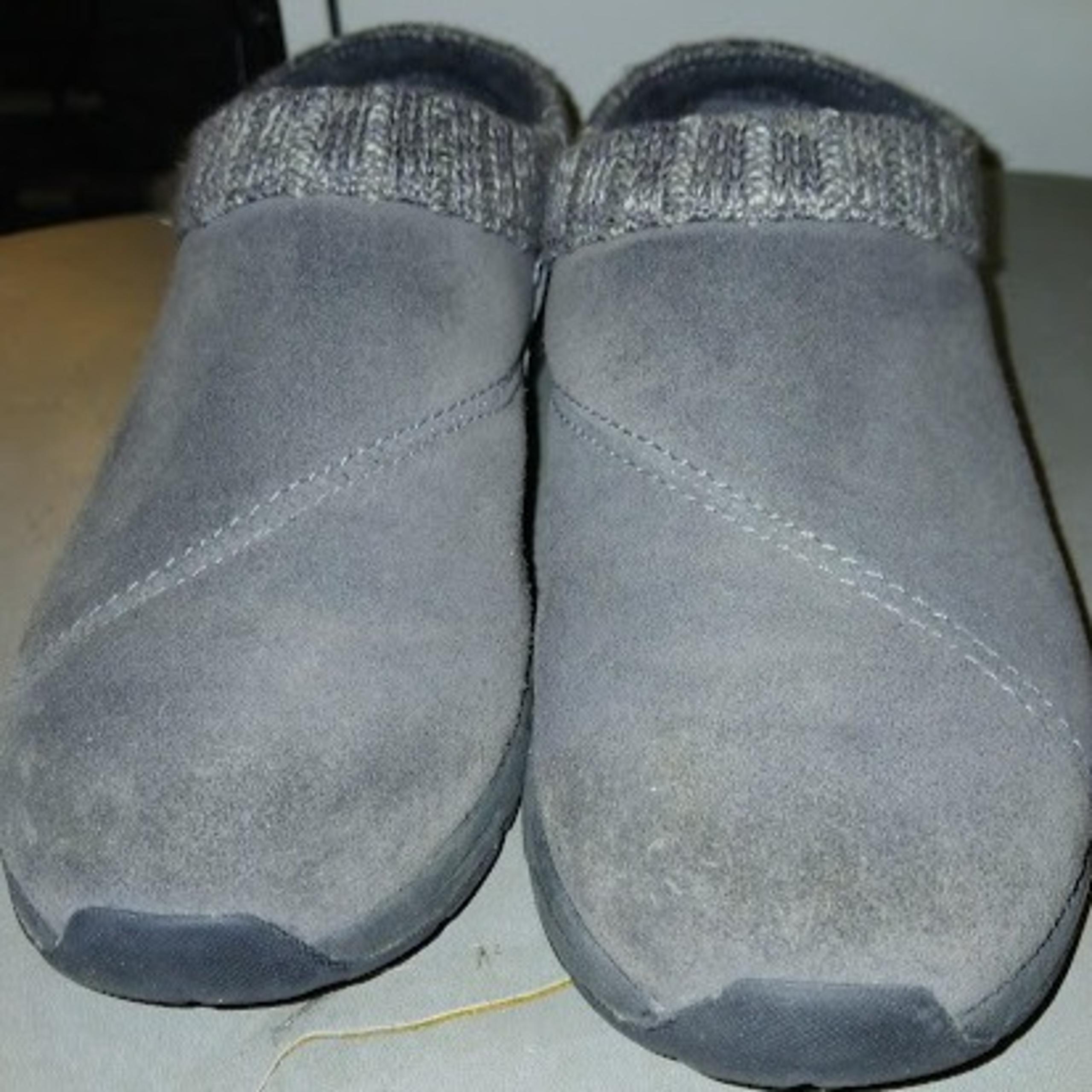 Vionic Shoes- (Women's 8 )-Gray Arbor, Slip On Suede- 1st Ray Technology