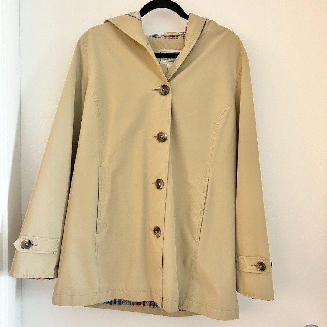 L.L. Bean Women's Easy Care Single Breast Peacoat with Hood in Tan Size M