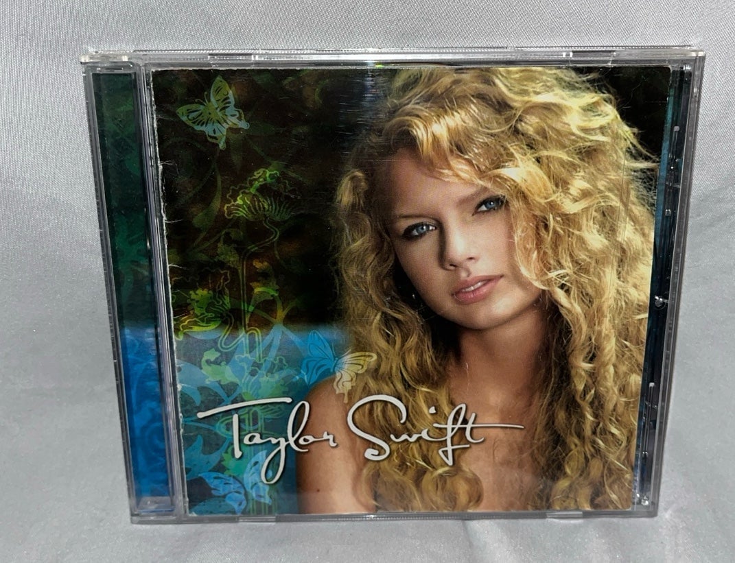 Taylor Swift “Uncensored” (Self Titled) CD Album First Release 2006 ~VERY RARE