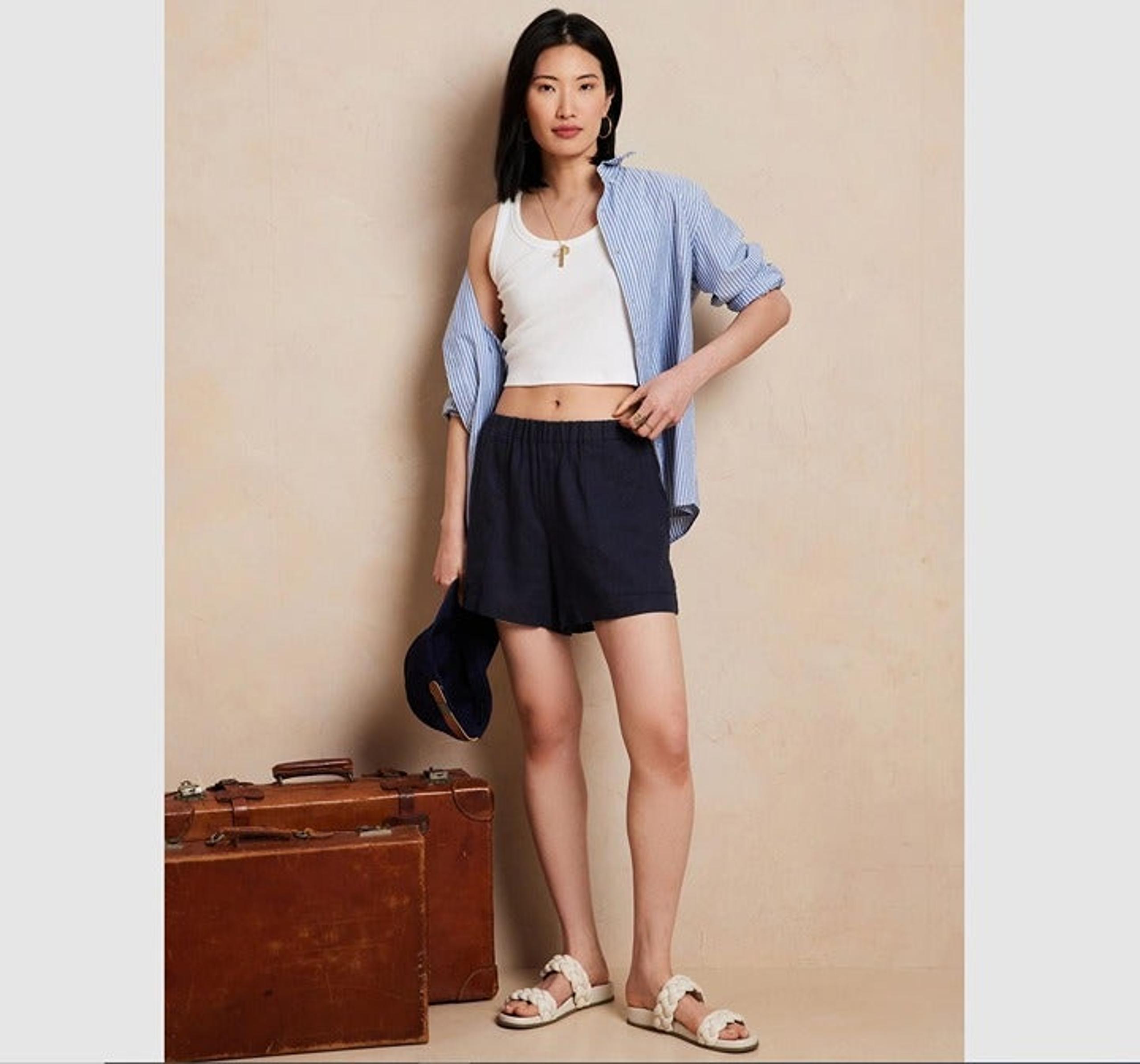 Banana Republic Women Linen-Blend Pull-On Short Preppy Navy Sz M