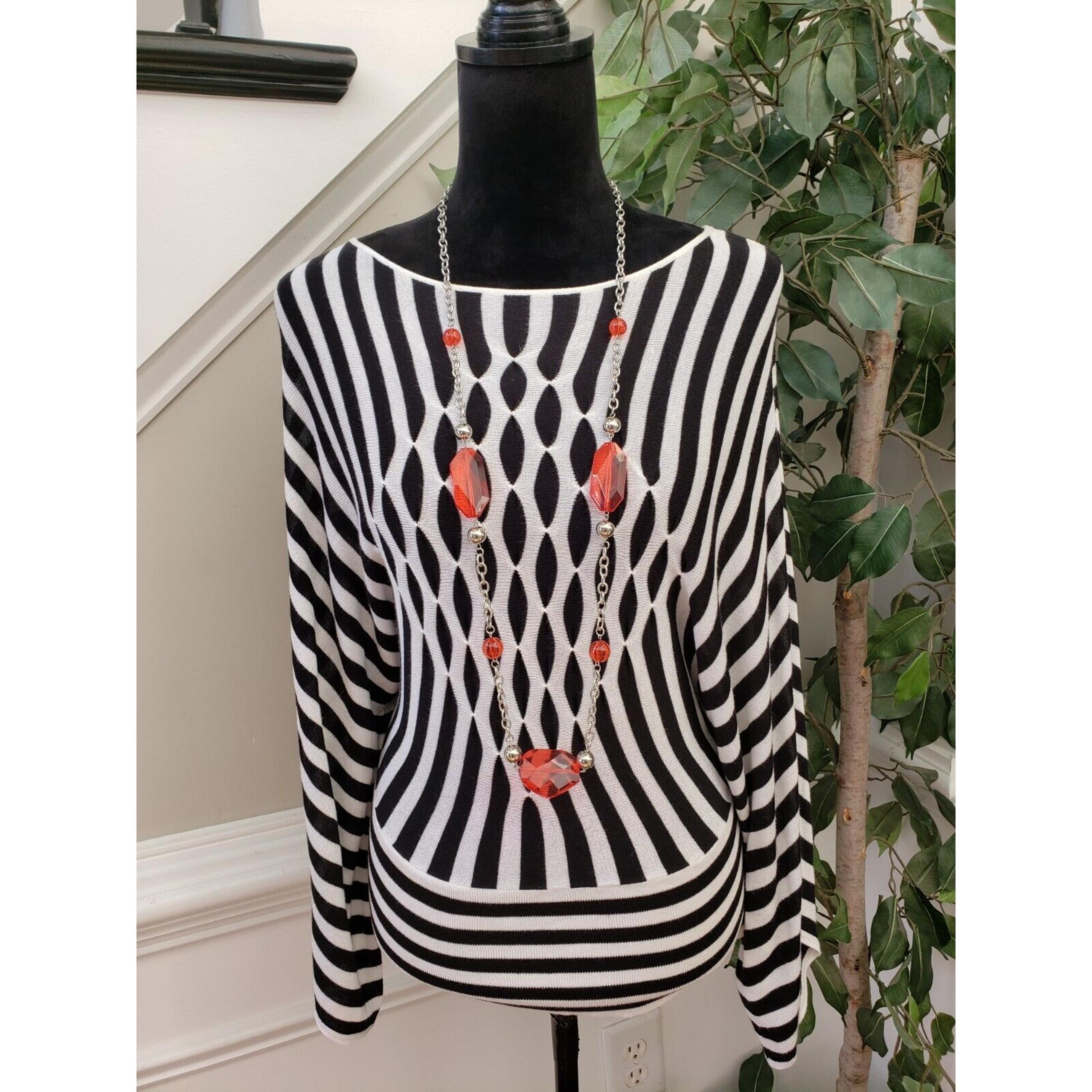Worthington Women Black & White 100% Rayon Round Neck Long Sleeve Sweater Medium