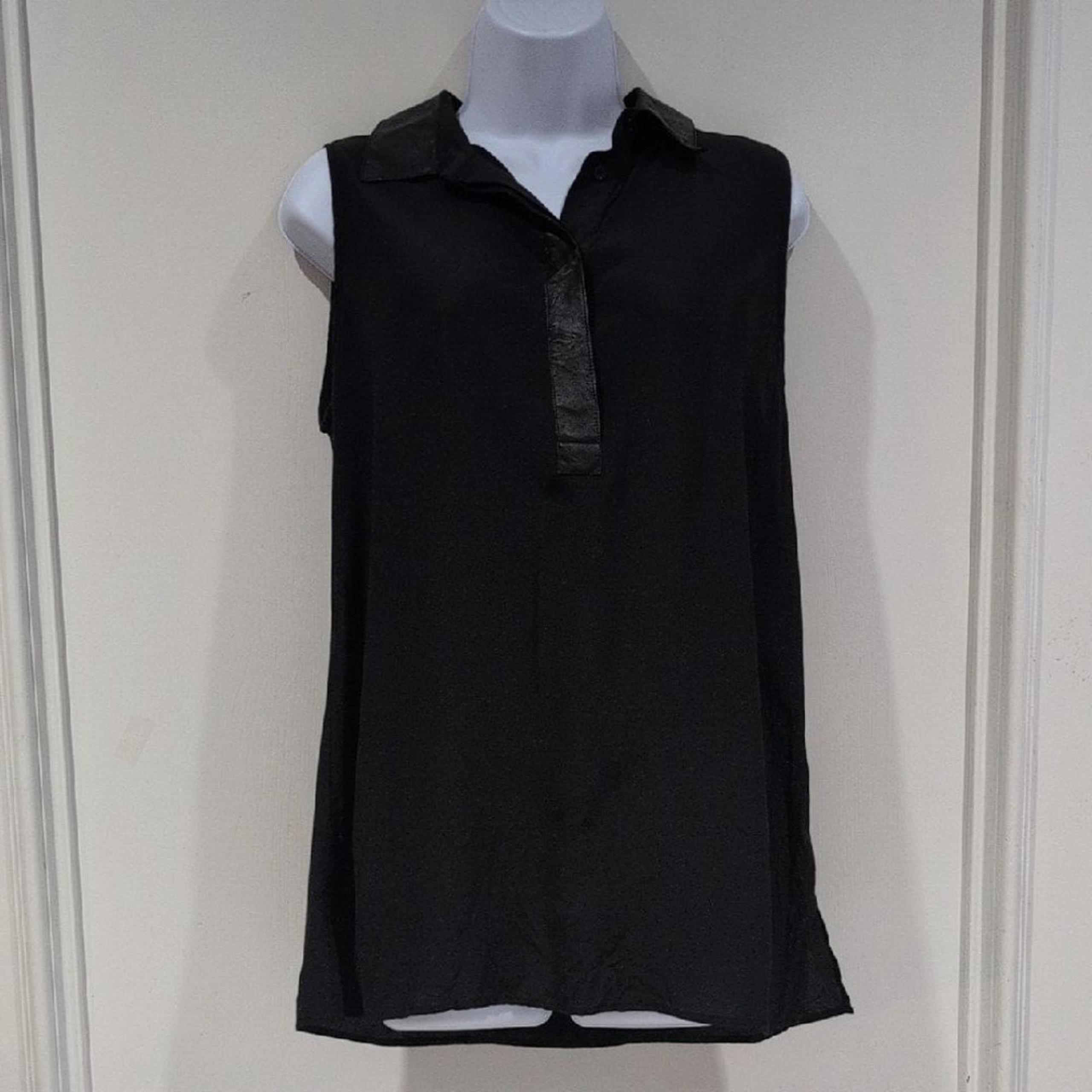 Acrobat Black Sleeveless Top L