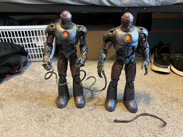 Marvel legends Sentinel bafs both complete