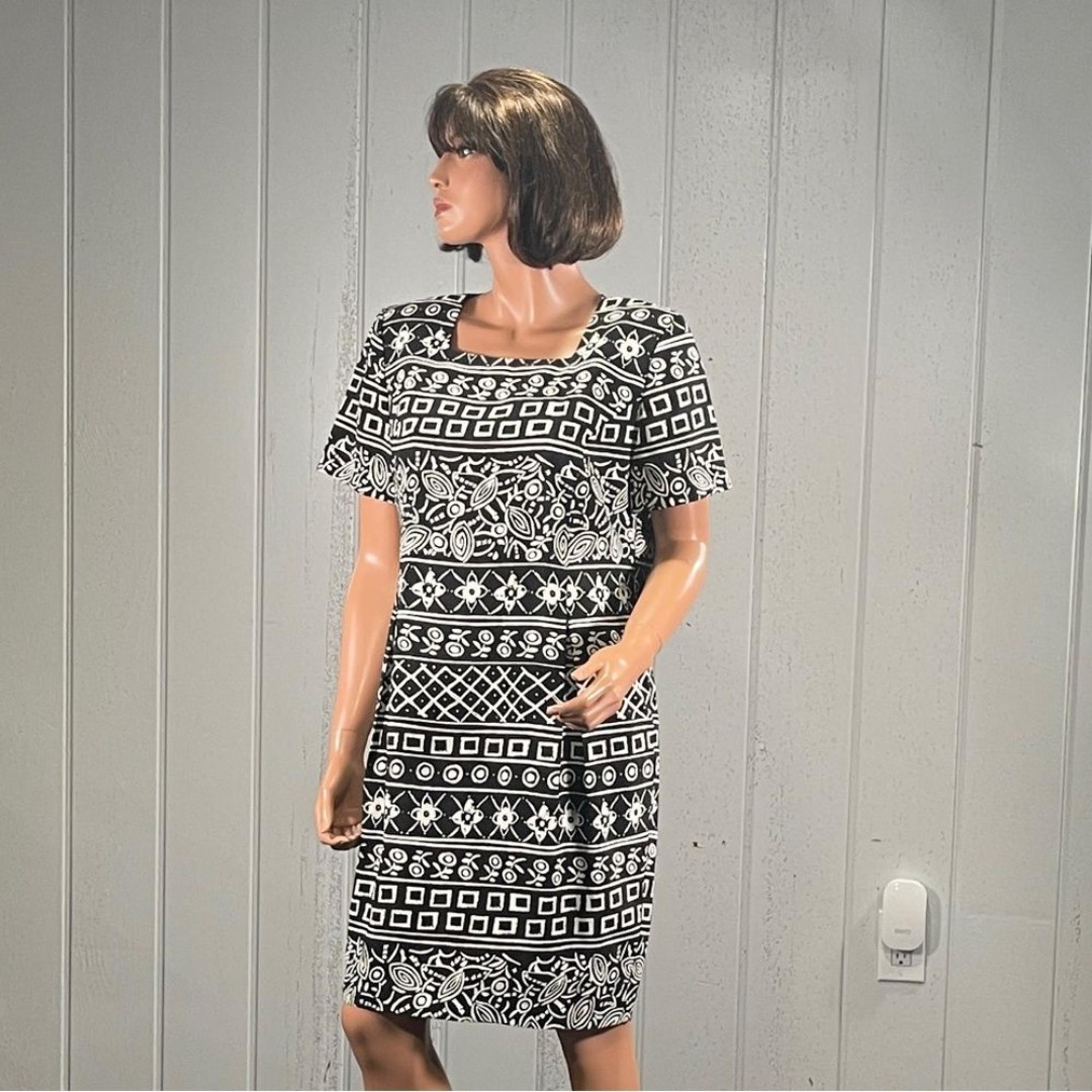 *Positive Attitude Women's Petite A-Line Dress Size14