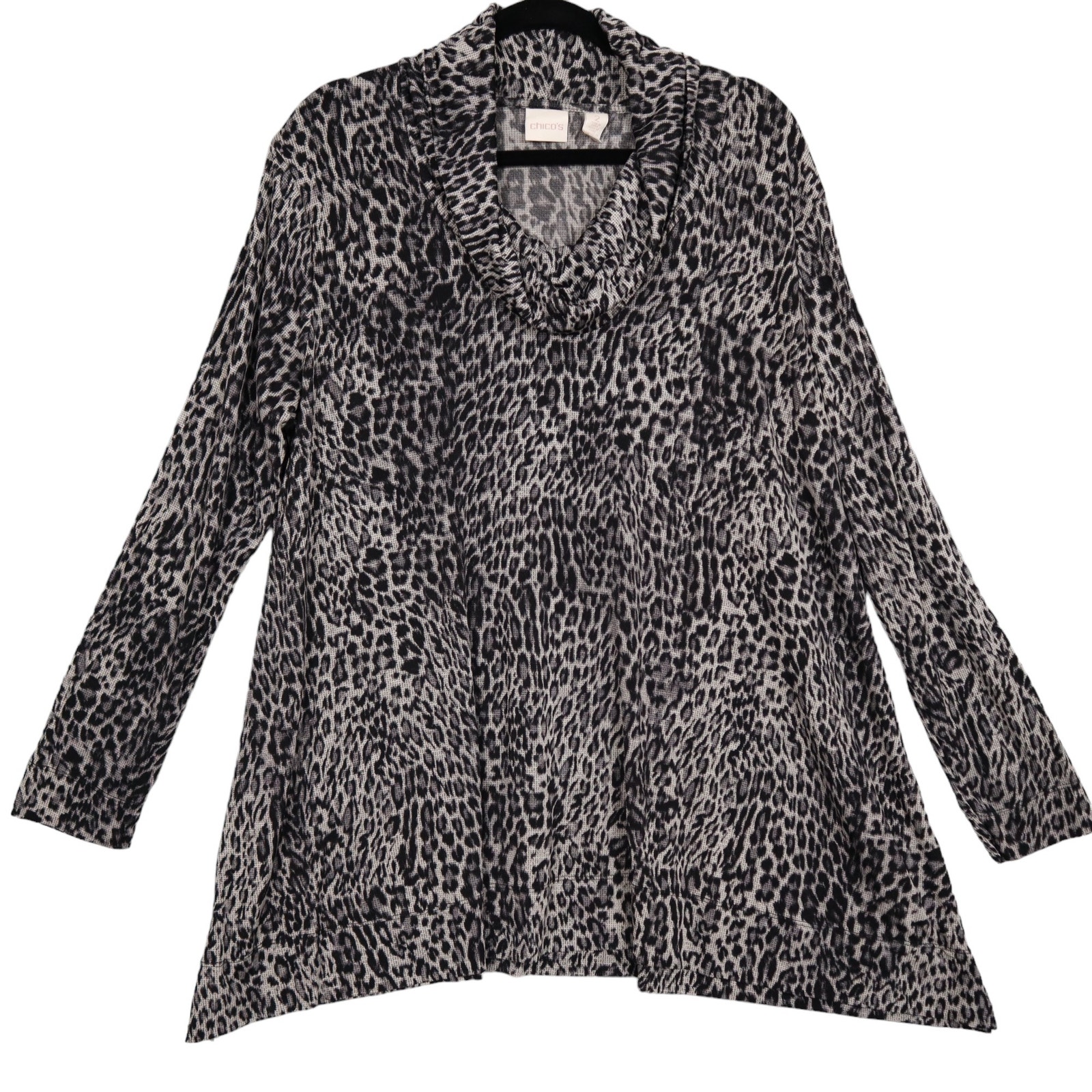 Chicos Womens Leopard Cowl Neck Tunic Sweater Size Large Shark Bite Hem Animal