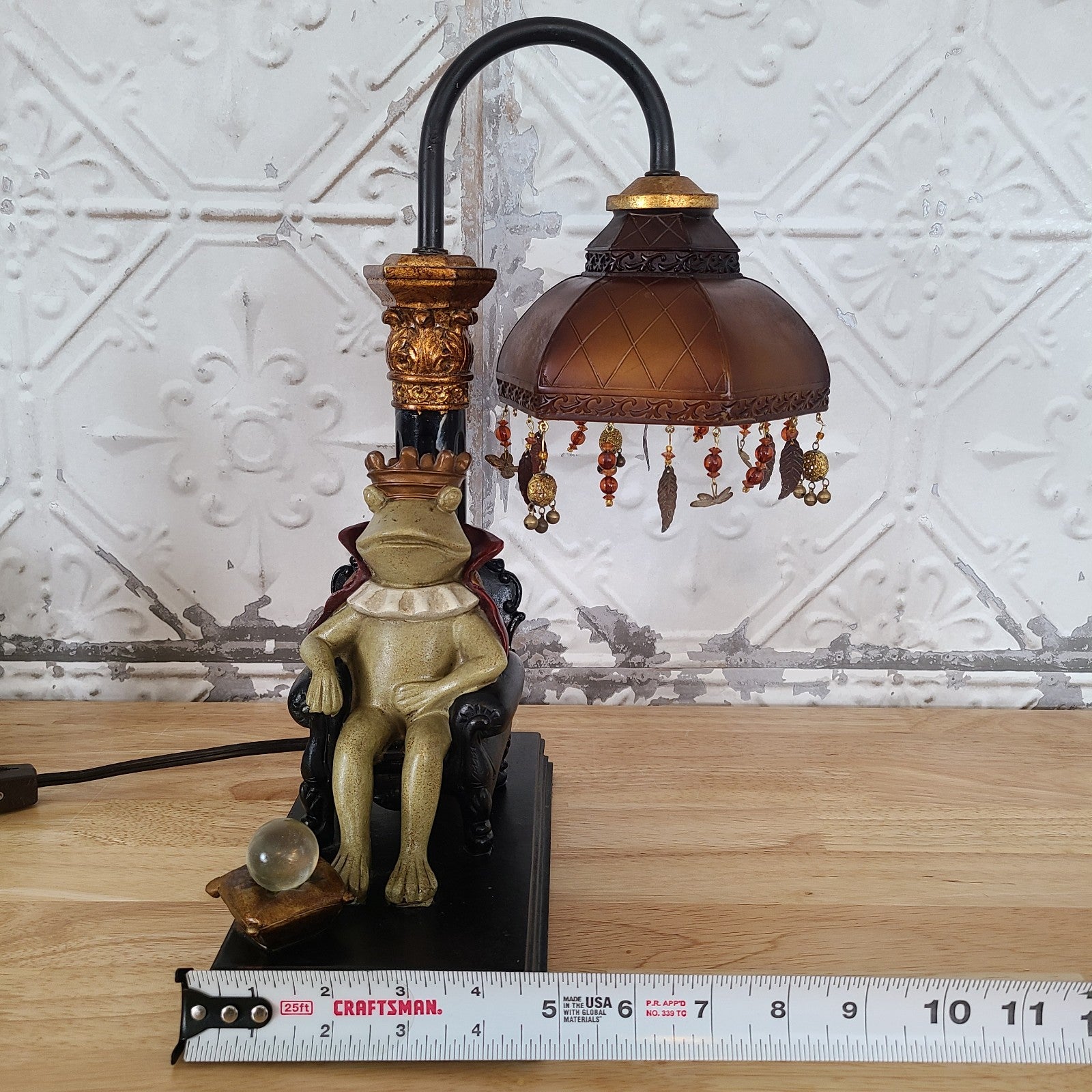 Frog King Fairytale Desk shops Table Lamp Whimsical Accent