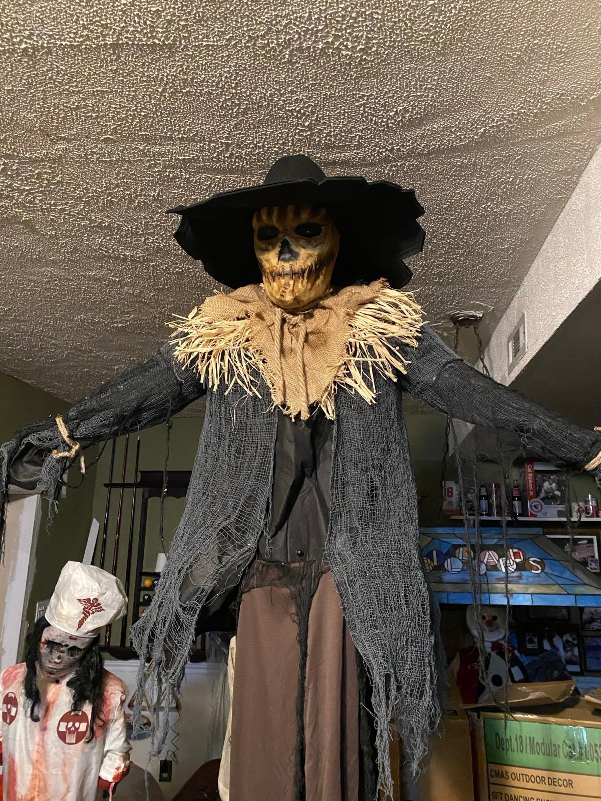 Drop Down Scarecrow Animatronic