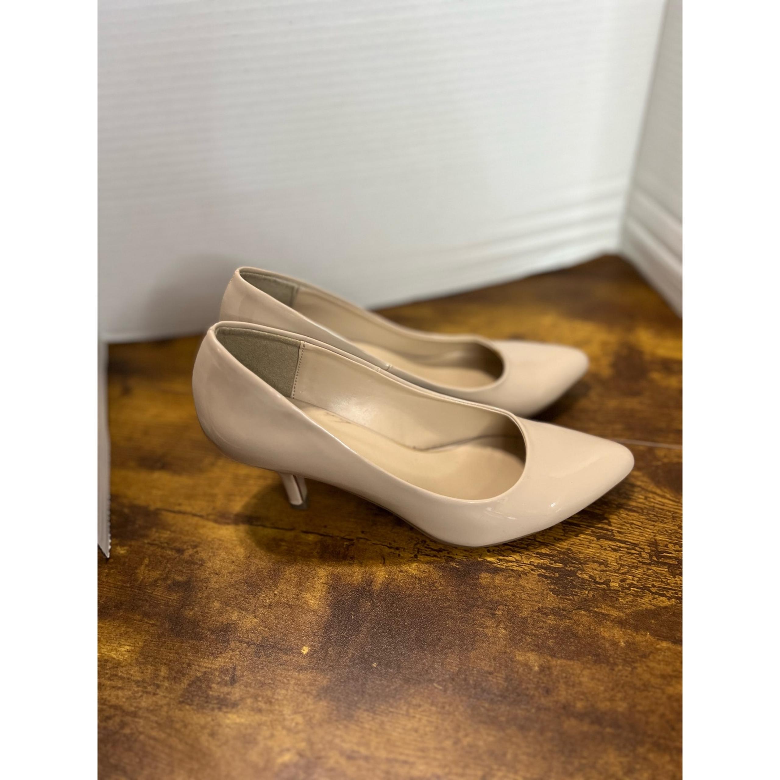 Call it Spring women sz 6.5 nude pump heel 1015