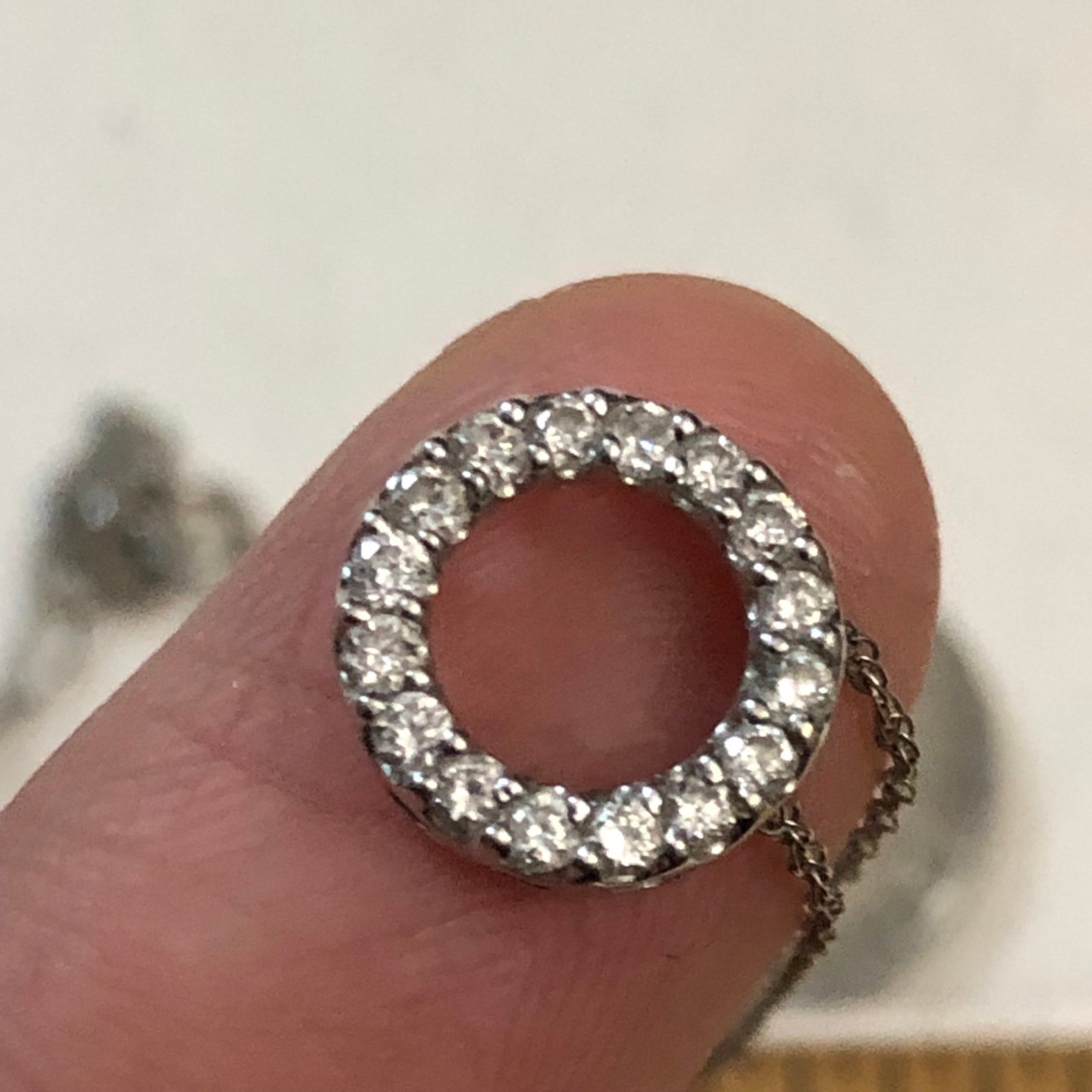 14k solid white gold genuine diamond circle charm necklace 19”