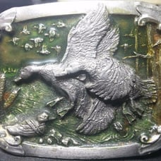 Geese Ducks Birds Aves in Flight C&J 1023 1985 Made in USA Vintage Belt Buckle